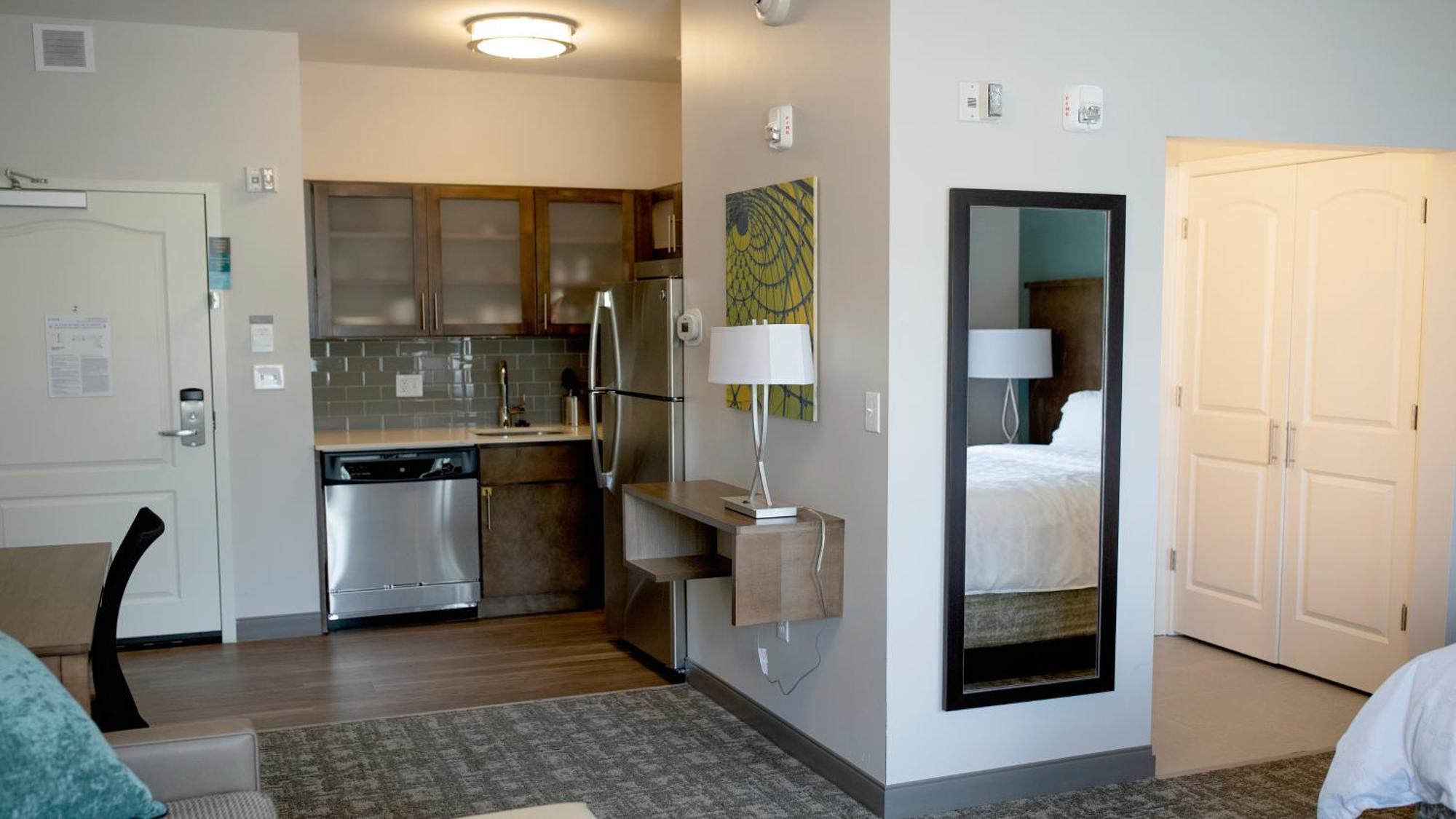 Staybridge By Ihg Hotel 3*