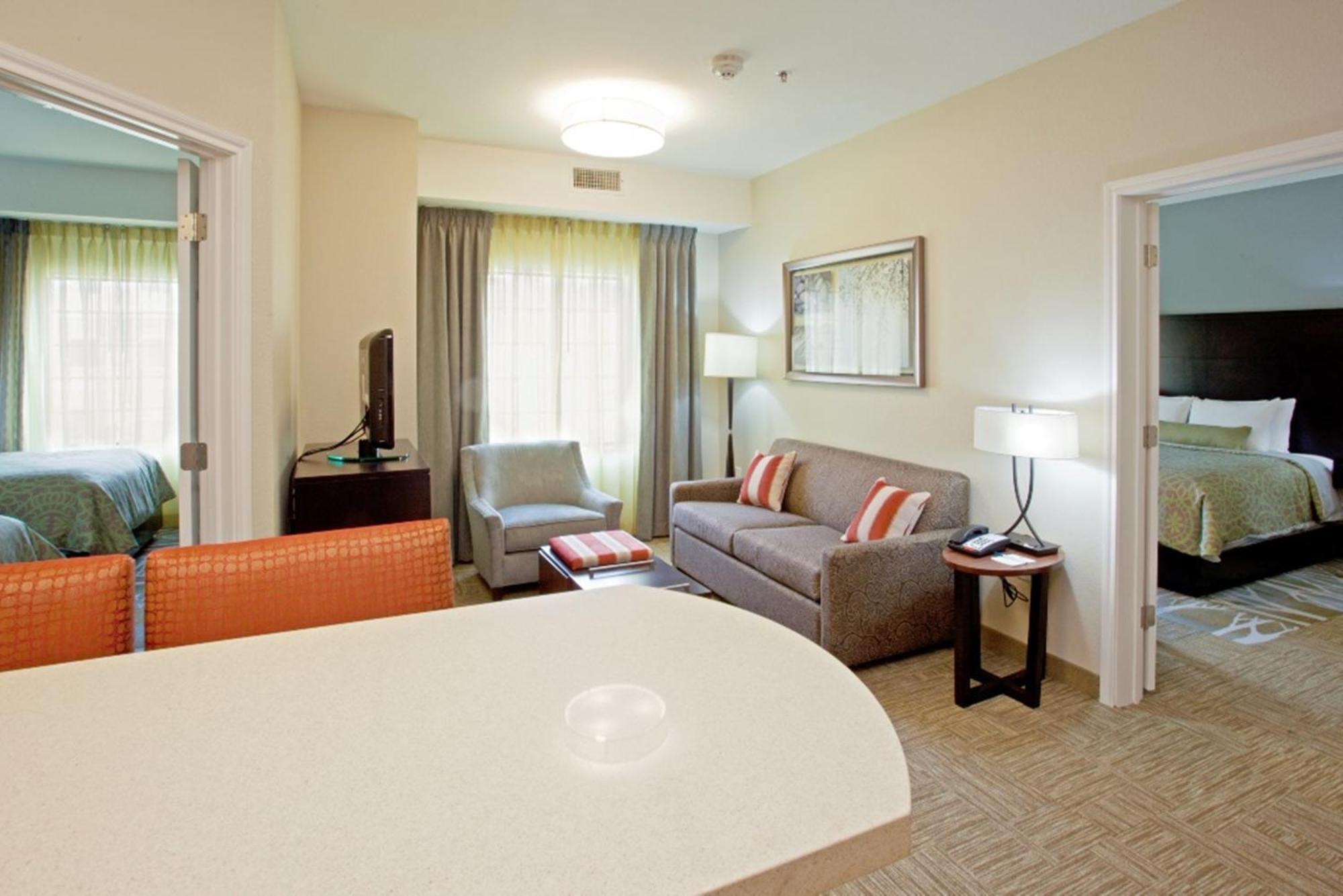 Hotel Staybridge By Ihg 3*